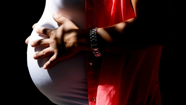 Embarazos adolescentes bajaron a la mitad en los últimos cinco años