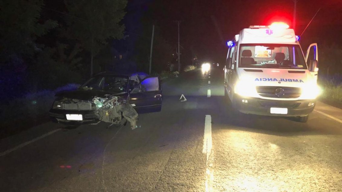 Colisión frontal de dos vehículos deja un muerto en Maule