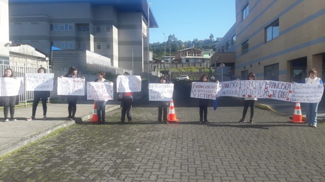 Comienza juicio contra joven que denunció a ex fiscal de agresión sexual