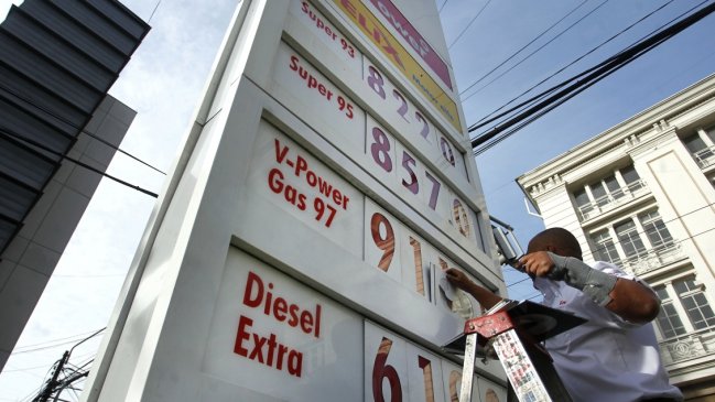 Gobierno confirmó rebaja en el precio de las bencinas en las próximas dos semanas