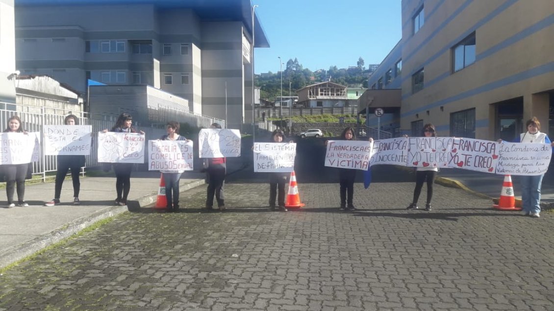 Comienza juicio contra joven que denunció a ex fiscal de agresión sexual