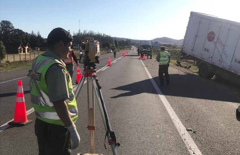 Casablanca: Adulto mayor murió tras impactar su auto contra un camión