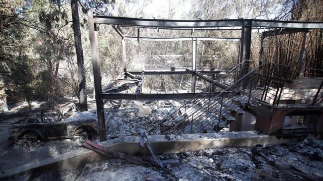 Mueren 11 alumnos al incendiarse dormitorio de un internado en Uganda