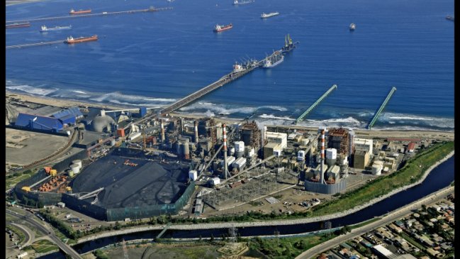 Aes Gener compromete reducción de emisiones de carbono en un 70% a 12 años