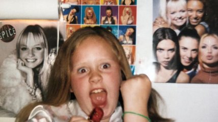   La cantante inglesa que celebró el retorno de Spice Girls con foto de su infancia 