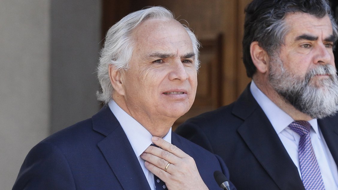 Oposición interpelará a Chadwick y pide renuncia del intendente Mayol