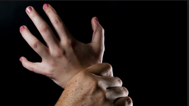 Papá cortó genitales de predicador que abusó de su hija