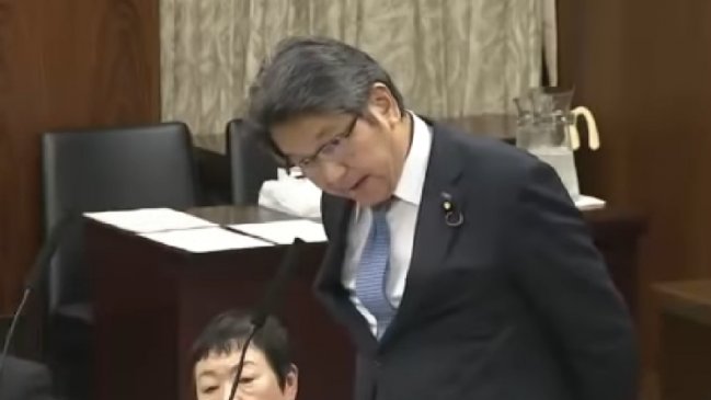 Ministro japonés a cargo de ciberseguridad nunca ha usado un computador