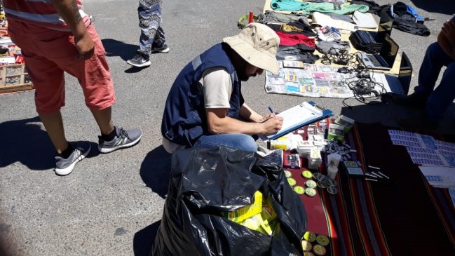 Decomisan más de 9.000 fármacos en feria libre de Copiapó