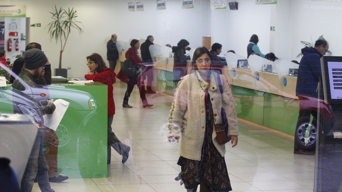 Superintendente deberá explicar suspensión de circular que permitía rebajas en isapres