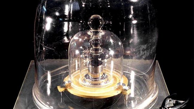 La comunidad científica pone fin al cilindro que rige medida del kilo