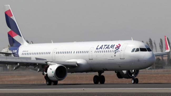 Economista apoya a la FNE: Alianzas de Latam son una fusión encubierta