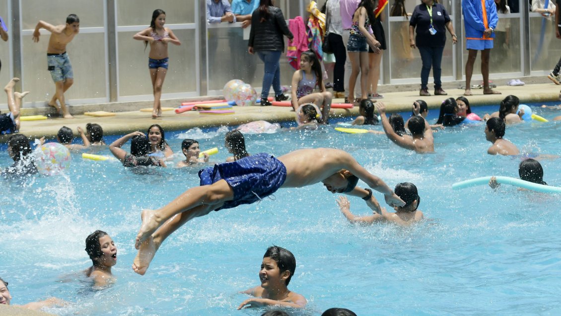 Piscinas de Alto Hospicio están casi listas para el verano