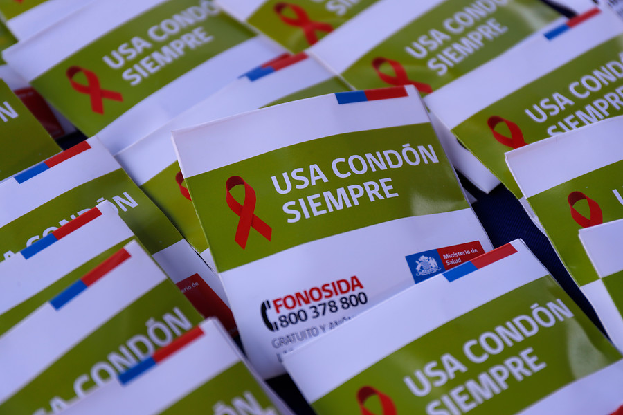 Región de Los Ríos: Con condones femeninos buscan evitar contagio de VIH