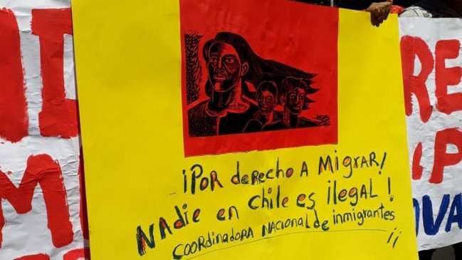 Migrantes marcharon en Santiago contra políticas que califican como racistas