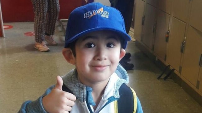 El lindo gesto con un pequeño fanático de los buses que se viralizó