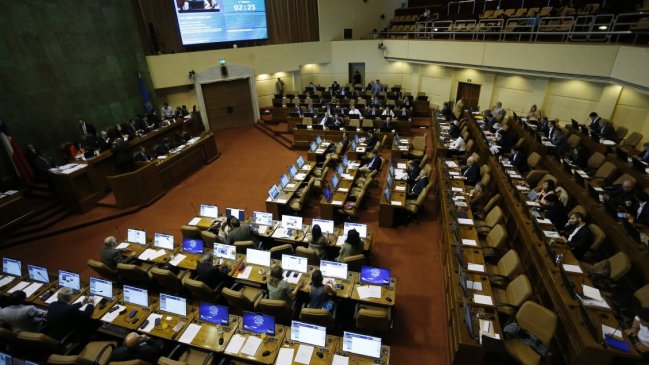 Cámara Baja definirá aumento de subvención para colaboradores del Sename