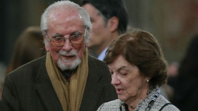 Libro póstumo de Andrés Aylwin Azócar fue lanzado este miércoles