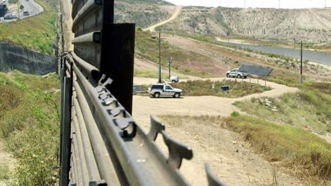 Trump autorizó a militares a proteger a patrulla fronteriza 