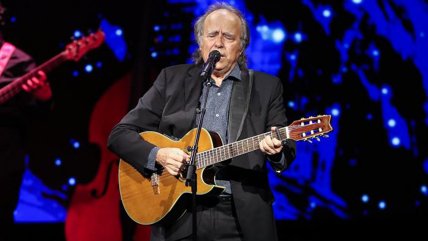 Joan Manuel Serrat inició su gira por Chile con íntimo show en Santiago