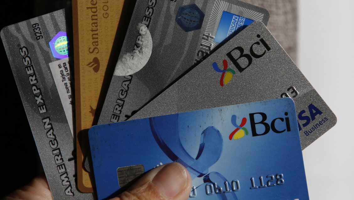 Sernac: Siete de diez jóvenes no saben qué es la tasa de interés