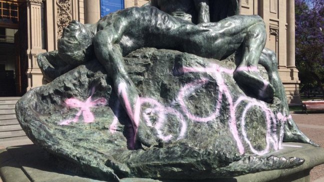  Vuelven a vandalizar la escultura de Rebeca Matte en Bellas Artes  