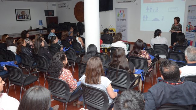 Tarapacá: Capacitan a funcionarios municipales de Alto Hospicio en Ley de inclusión