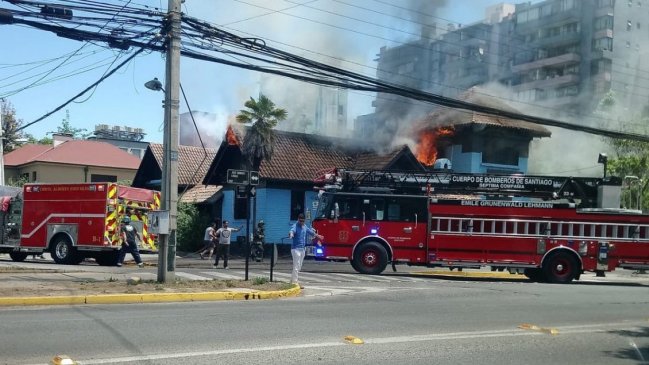 Incendio afectó a parrilladas 