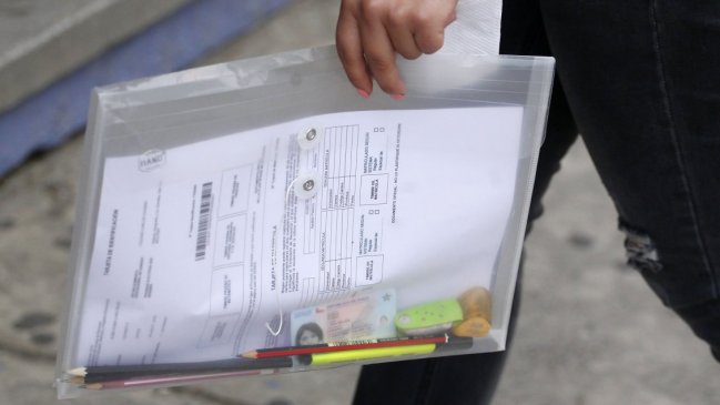 Este lunes estudiantes rindieron PSU de lenguaje y ciencias