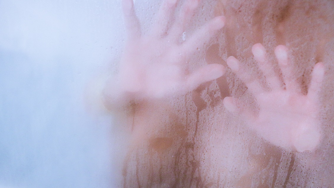 El crudo relato de hombre abusado por su padre y madrastra 