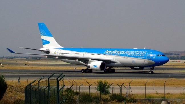 Suspensión de vuelos por paro en Aerolíneas Argentinas afecta a más de 40 mil pasajeros