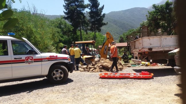 Olmué: Trabajador pasó ocho horas atrapado en un pozo