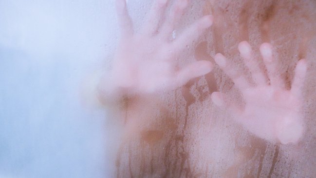 El crudo relato de hombre abusado por su padre y madrastra 