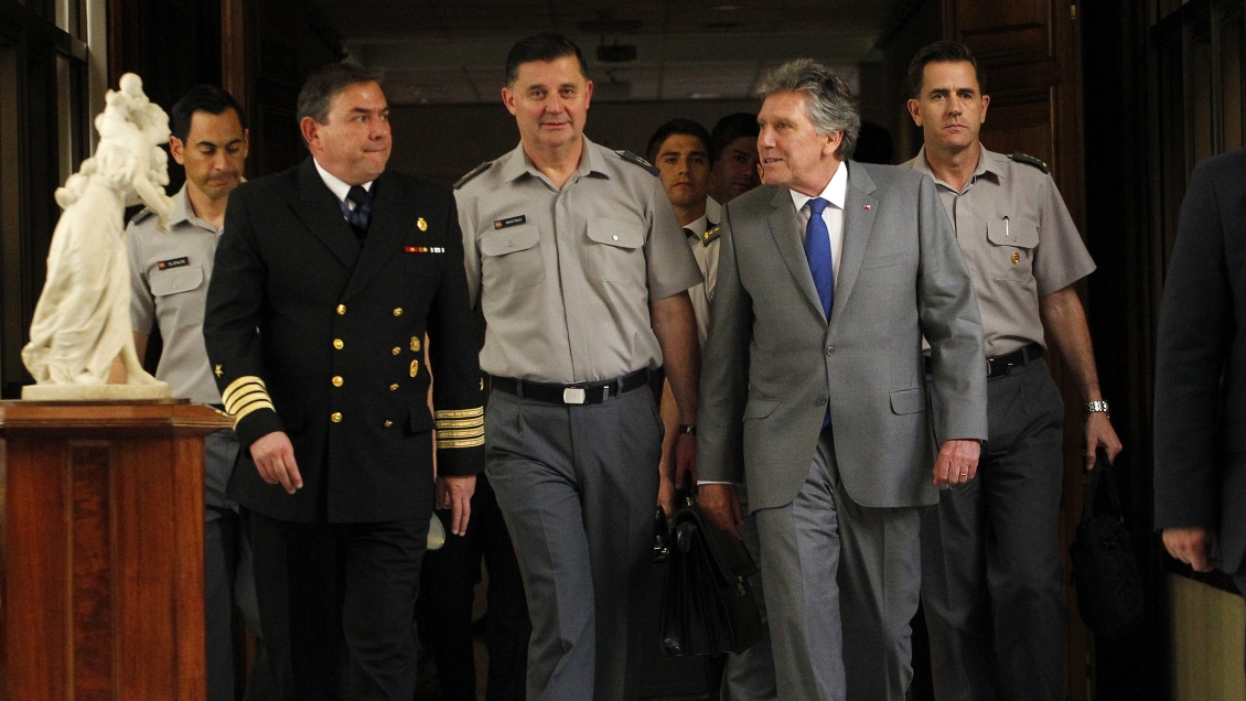 Venta de armas a narcos: Jefe del Ejército denunciará a oficial por difusión de 