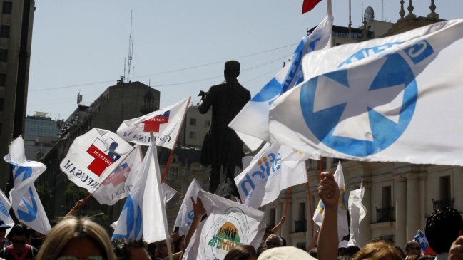 Trabajadores públicos y Gobierno acordaron reajuste de 3,5 por ciento