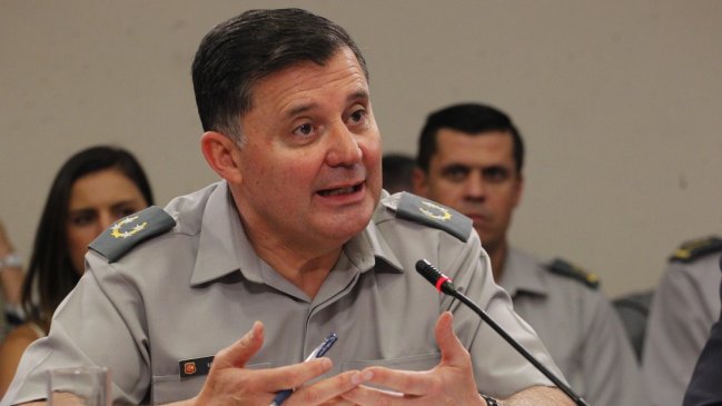 Se desmintió a sí mismo: Martínez admite no tener datos de fraudes en Armada o la FACh