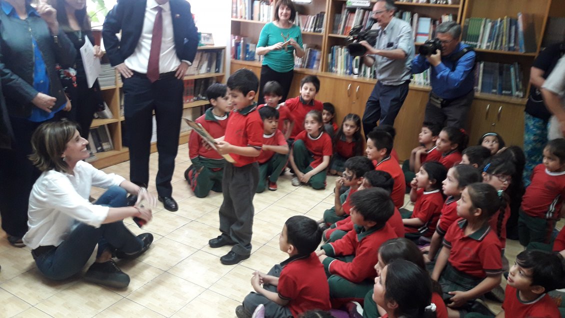 Despidos de funcionarios opacaron visita de la ministra Cubillos a Chillán