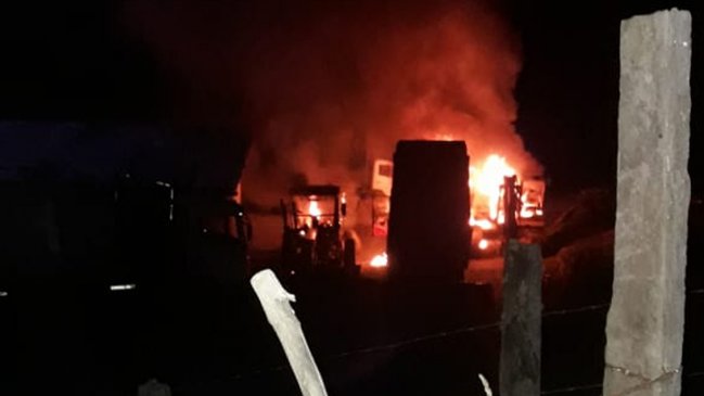 Seis máquinas fueron quemadas en presunto ataque incendiario en Cañete