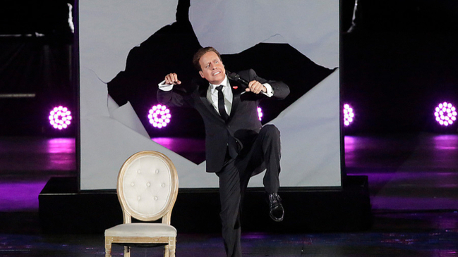 Opiniones divididas generó rutina de Kramer en el Estadio Nacional