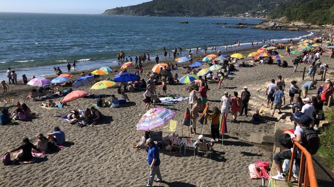 Llegó el sol a Valdivia y su gente copó las playas este fin de semana