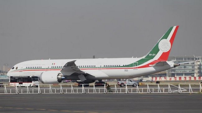 López Obrador ordenó vender avión presidencial de México