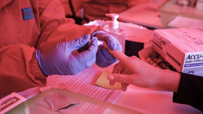 Renunció jefa de Departamento de VIH del Minsal ante fuerte aumento de contagios