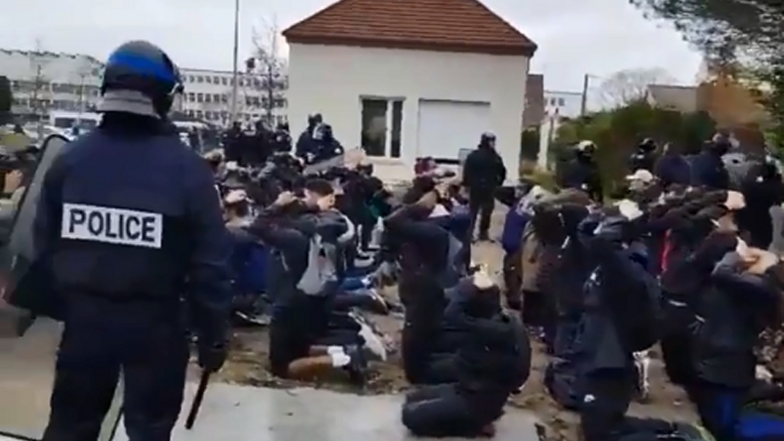 Gobierno francés investigará el arresto masivo de estudiantes en protesta