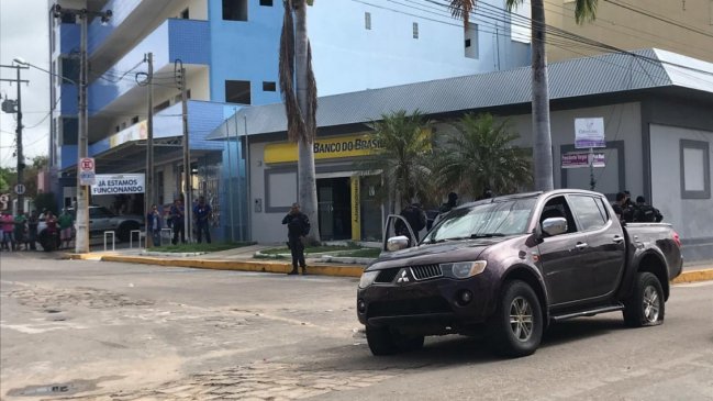 Intento de robo a bancos dejó al menos 10 muertos en el nordeste de Brasil