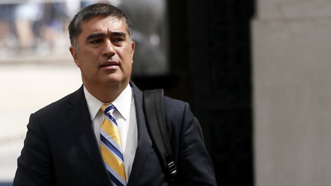 Desbordes rechaza retiro del 