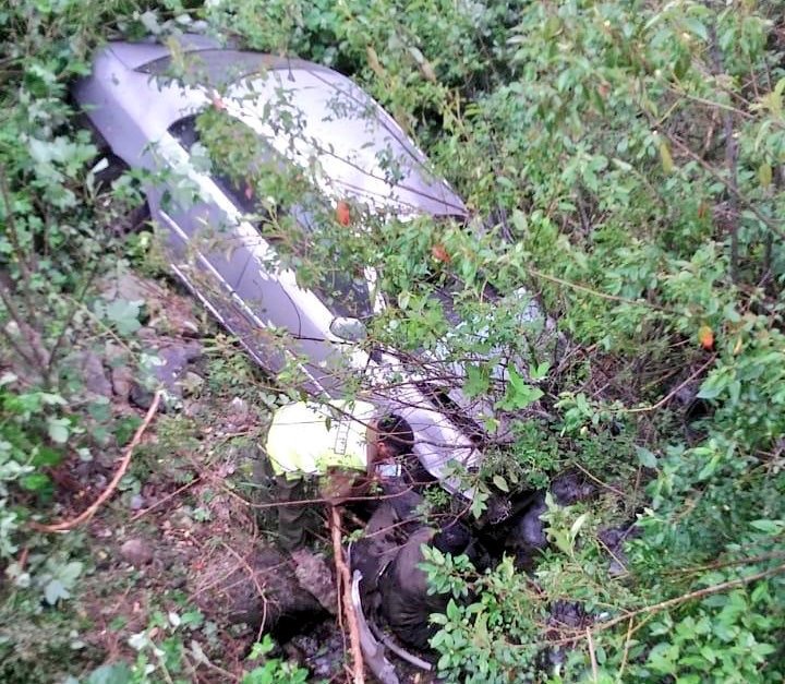 Futrono: Dos lesionados de gravedad dejó accidente vehicular