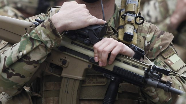 Ejército: Fiscalía sumó nueve imputados a caso por tráfico de armas