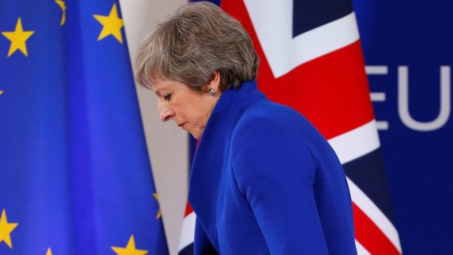 May aplazará votación del 