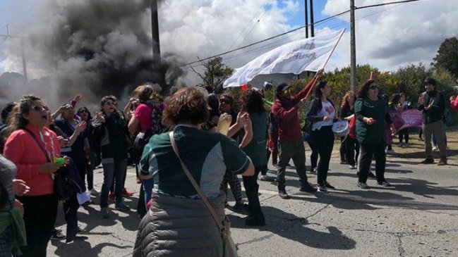 Carabineros detuvo a 19 manifestantes de Fundación Integra en Ancud