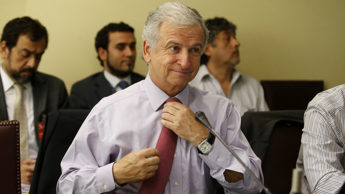 Gobierno no insistirá en el Senado con reajuste de sueldo para altos cargos